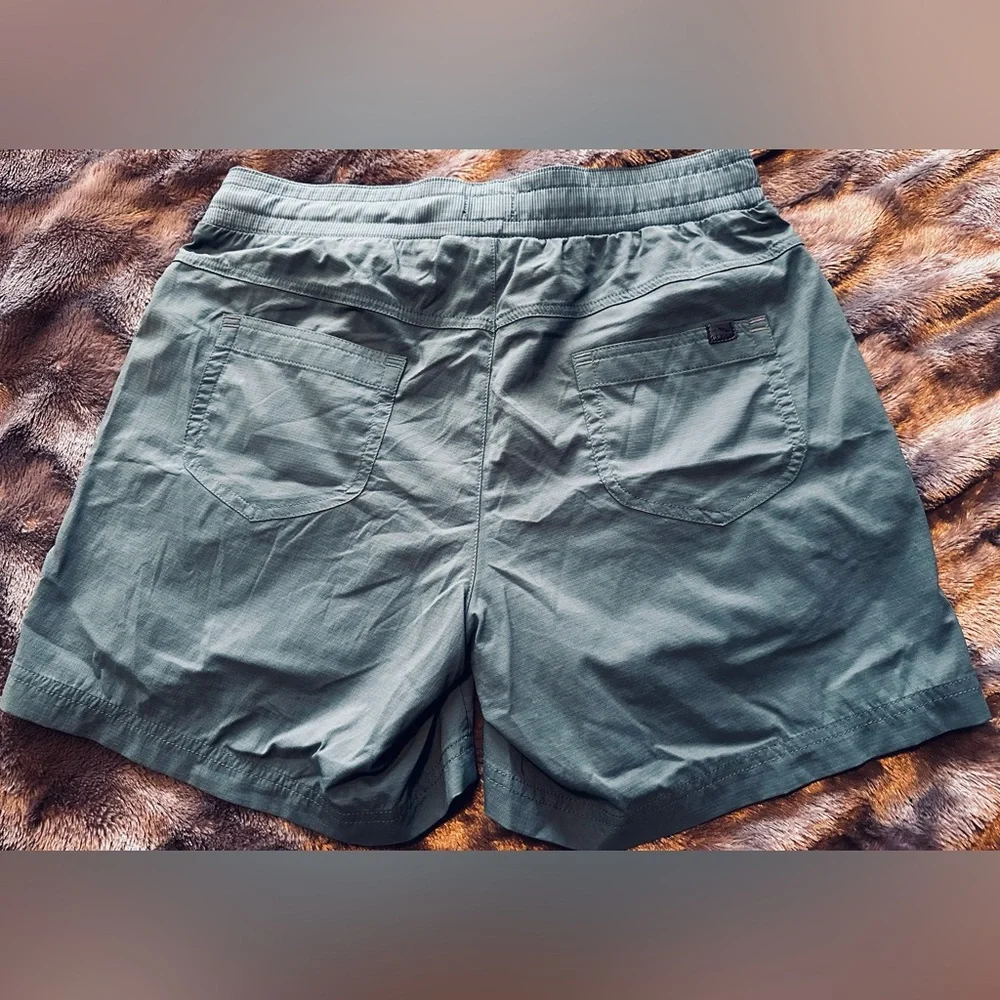 L.L. Bean Men's Athletic Shorts Sz Medium in Teal - Picture 6 of 8